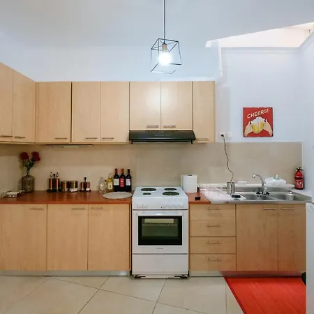 Lejlighed With Courtyard In Beating Heart Of Old Town! Chania (Crete)